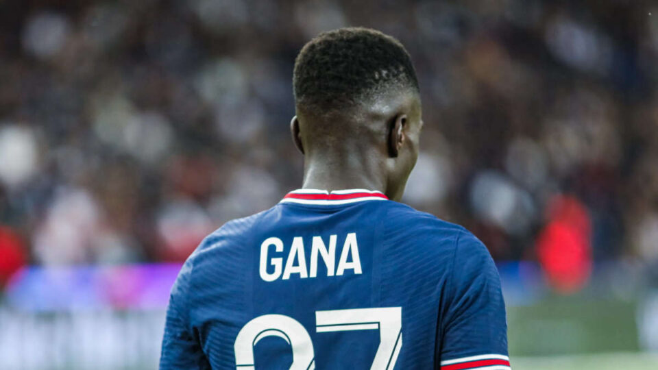 Idrissa Gueye en difficulté financière à Everton : vers un départ imminent