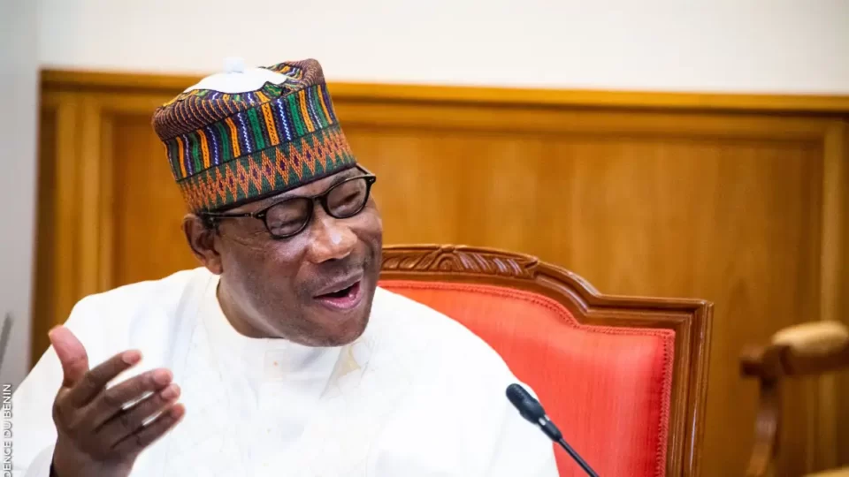 Bénin : Boni Yayi appelle à changer de chauffeur en 2026