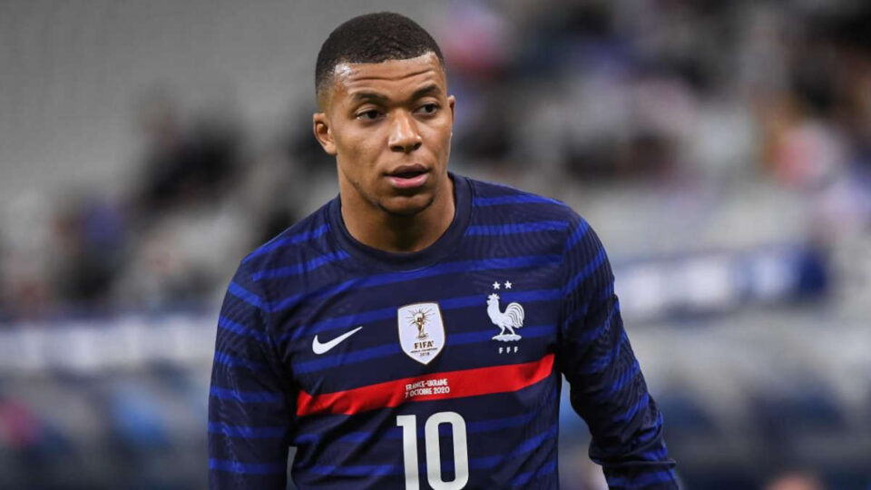 France : Mbappé contraint au masque après sa blessure : les détails