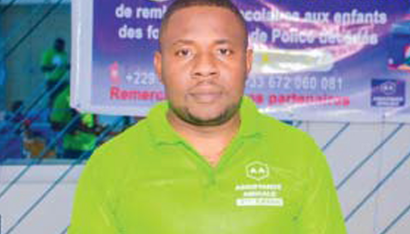 Assistance amicale combat la déscolarisation des enfants de policiers décédés à Cotonou