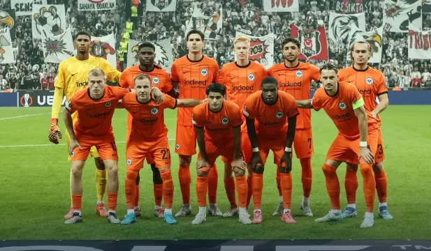 Ebimbe brille, Francfort triomphe de Besiktas en Ligue Europa