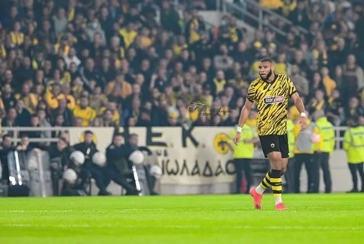 Harold Moukoudi et l'AEK Athènes brillent face à Panetolikos en Grèce