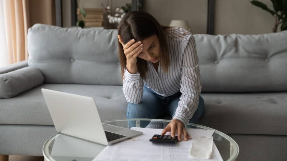 La Banque Postale: fermeture de sa banque en ligne, quel impact sur les assurances vie ?