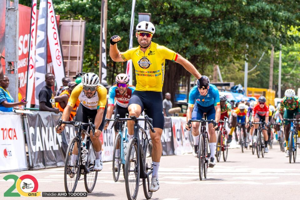 Le Sud-Africain Reinardt Janse Van Rensburg remporte l'étape 5 du Tour du Bénin 2025 et renforce son leadership