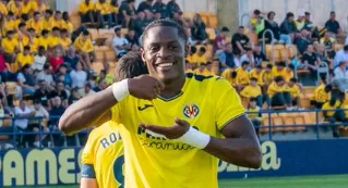 Karl-Etta Eyong impressionne Marc Brys avec un doublé phénoménal