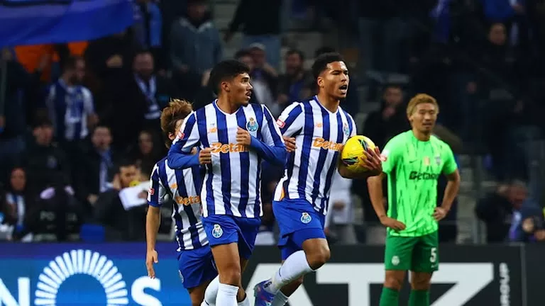 Fc Porto et Namaso redressent la barre contre Moreirense au Portugal