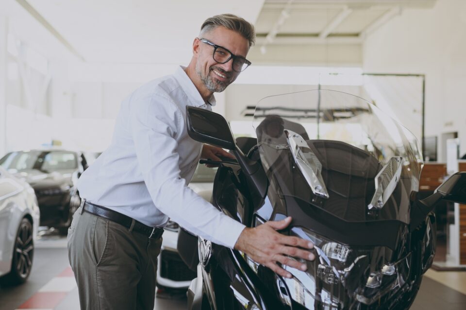 Découvrez les formules d'assurance moto essentielles