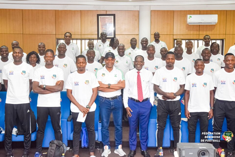 Semaine mondiale du football 2025 au Bénin : Les arbitres formés à l’éthique et la responsabilité