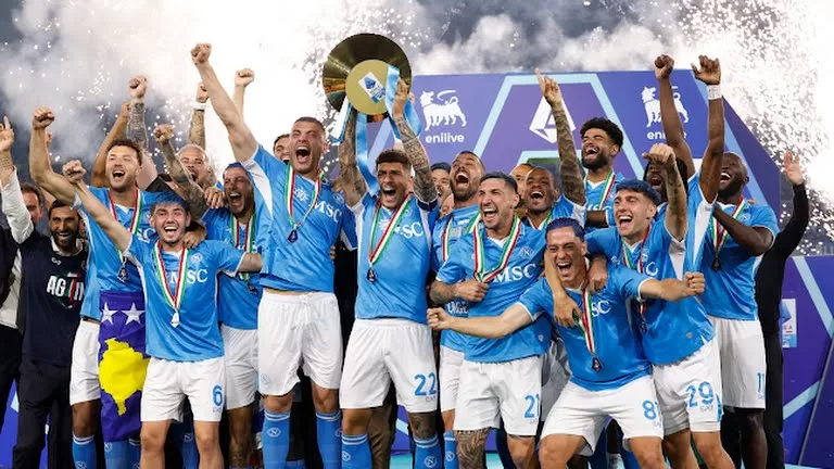Franck Zambo Anguissa, champion d'Italie en Serie A avec Naples !